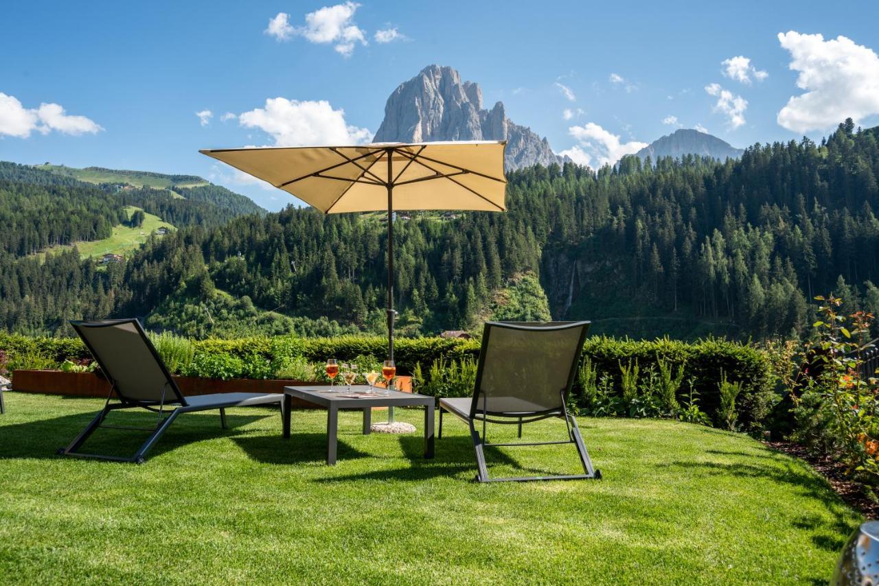 Hotel Vernel Santa Cristina Val Gardena エクステリア 写真