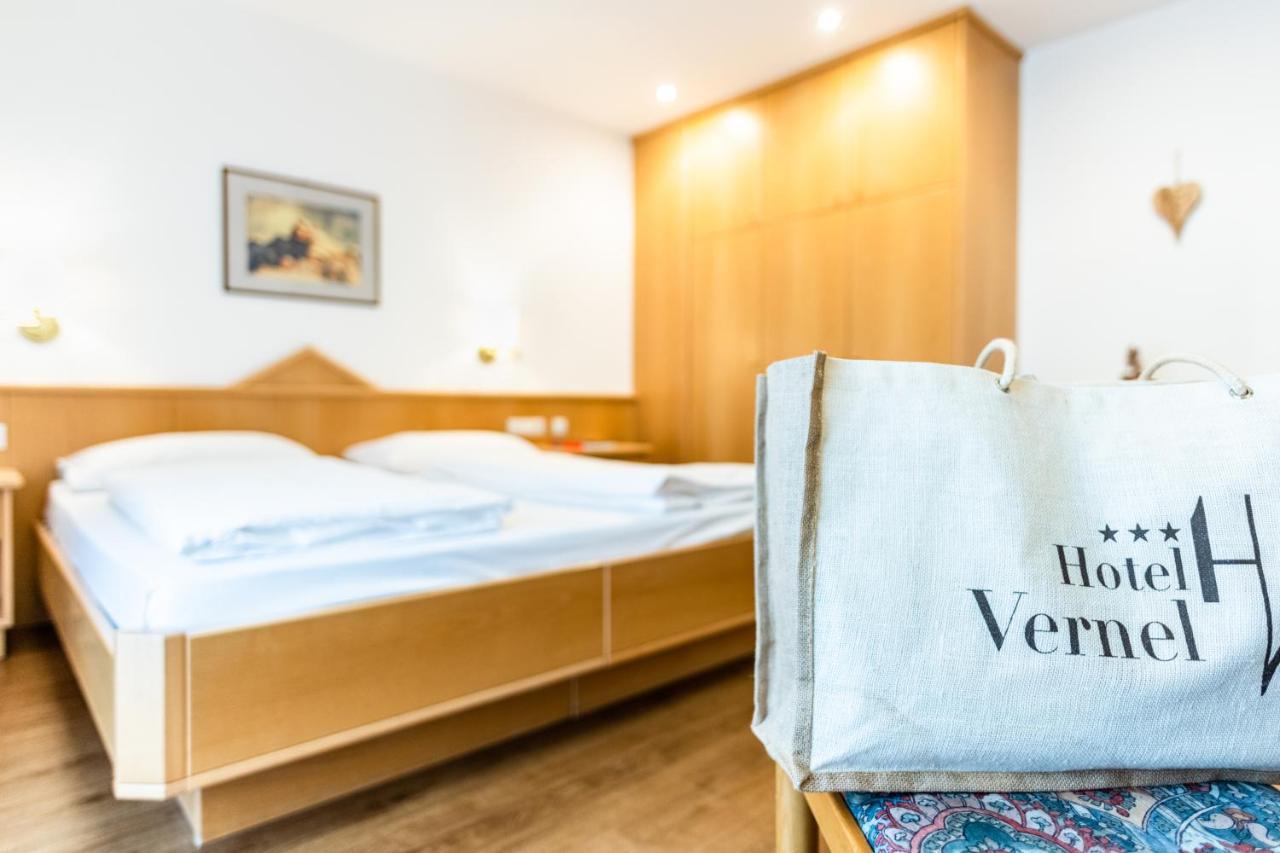 Hotel Vernel Santa Cristina Val Gardena エクステリア 写真