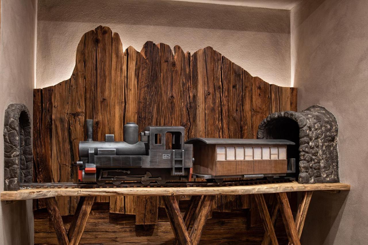 Hotel Vernel Santa Cristina Val Gardena エクステリア 写真