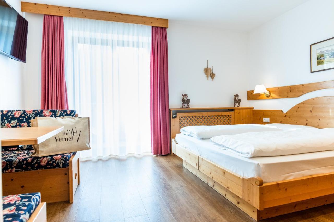 Hotel Vernel Santa Cristina Val Gardena エクステリア 写真