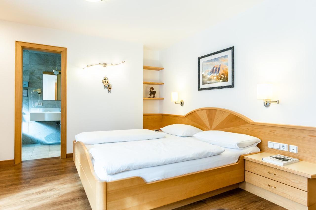 Hotel Vernel Santa Cristina Val Gardena エクステリア 写真