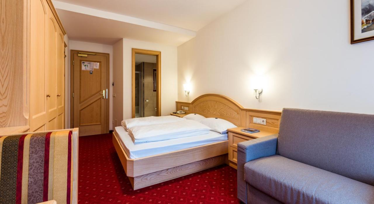 Hotel Vernel Santa Cristina Val Gardena エクステリア 写真