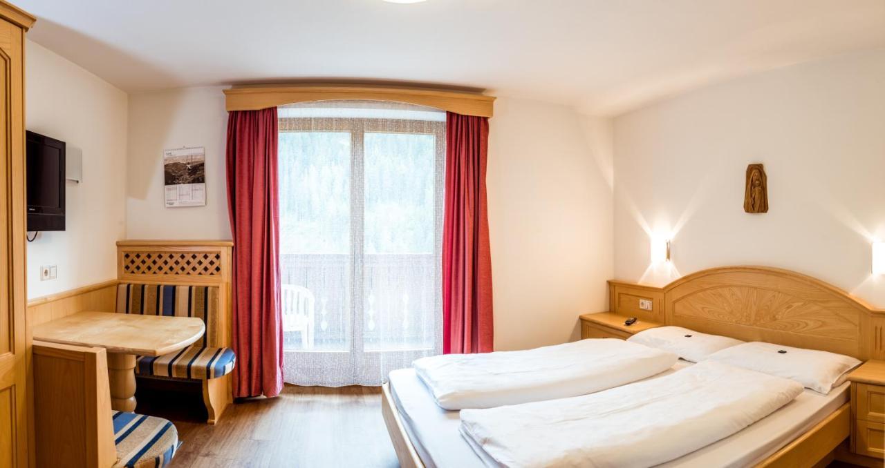 Hotel Vernel Santa Cristina Val Gardena エクステリア 写真