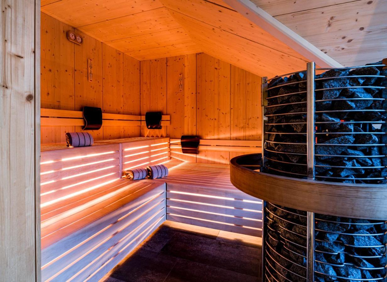 Hotel Vernel Santa Cristina Val Gardena エクステリア 写真