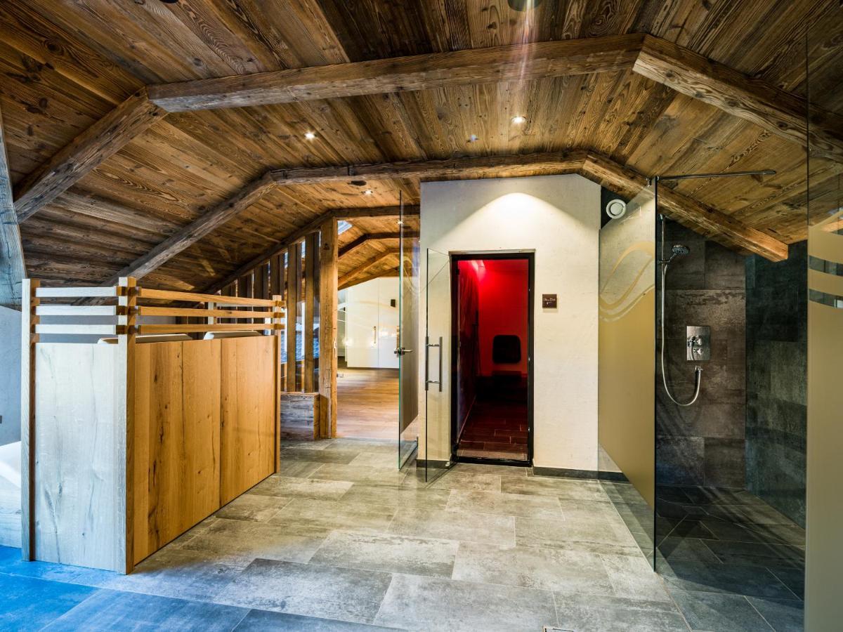 Hotel Vernel Santa Cristina Val Gardena エクステリア 写真