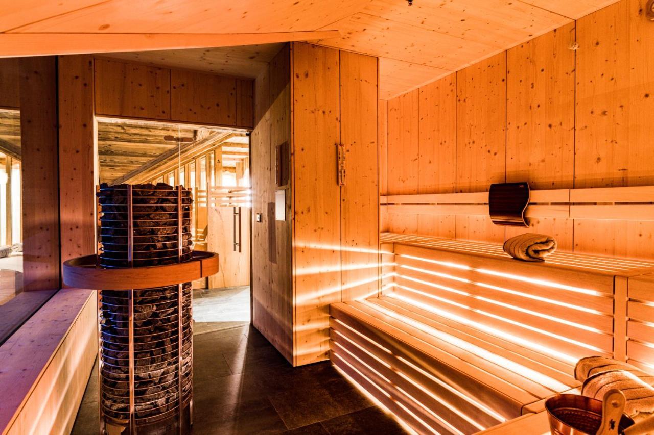 Hotel Vernel Santa Cristina Val Gardena エクステリア 写真