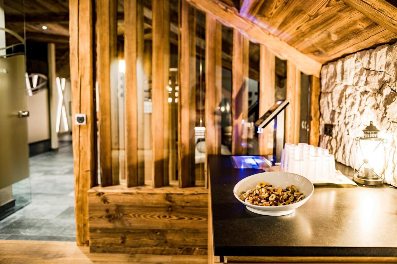 Hotel Vernel Santa Cristina Val Gardena エクステリア 写真